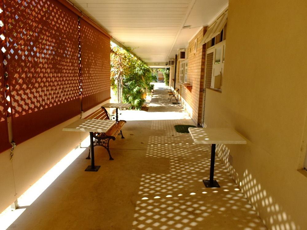 Travelway Motel พอร์ตพีรี ภายนอก รูปภาพ