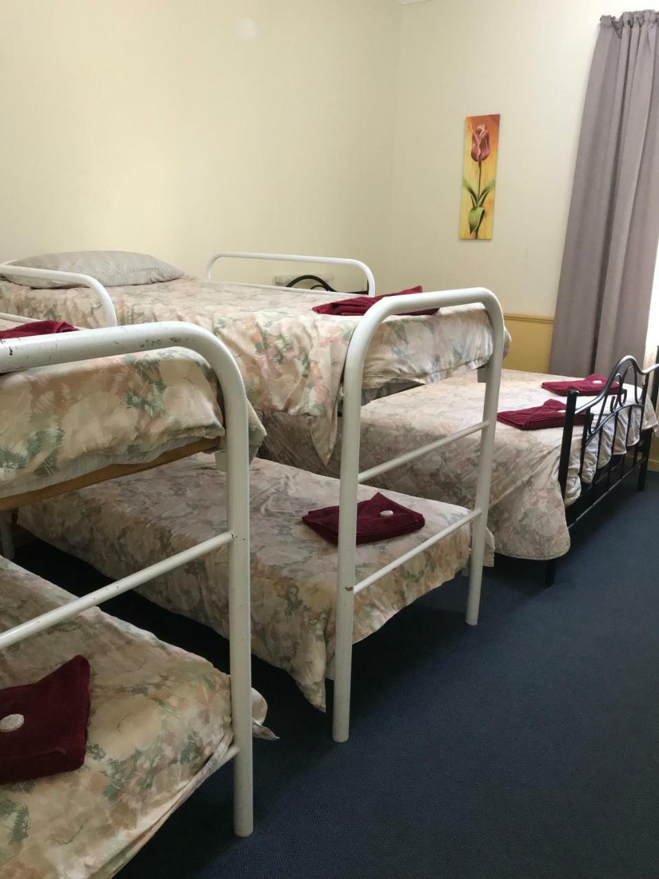 Travelway Motel พอร์ตพีรี ภายนอก รูปภาพ